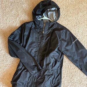 Columbia women’s black hooded windbreaker